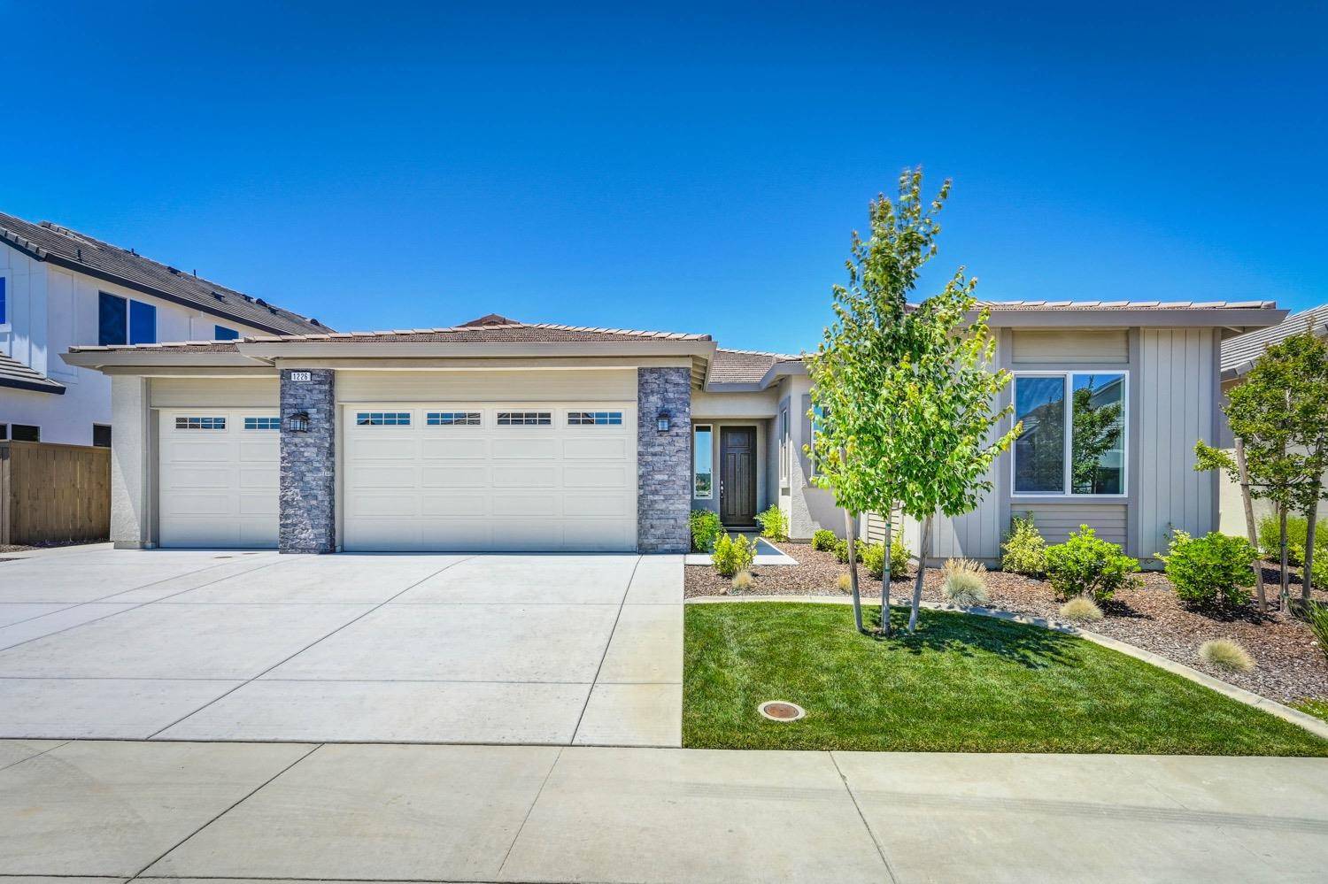 Rocklin, CA 95765,1226 Buck Ridge DR