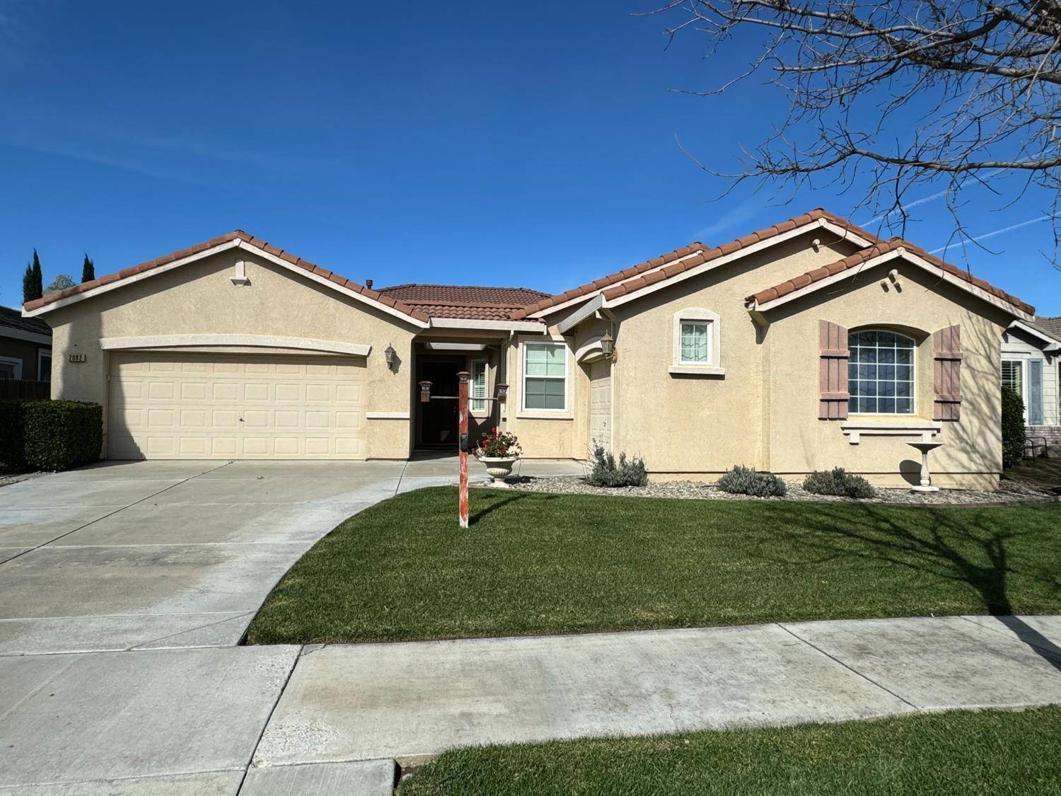 Los Banos, CA 93635,2092 Constantine CT