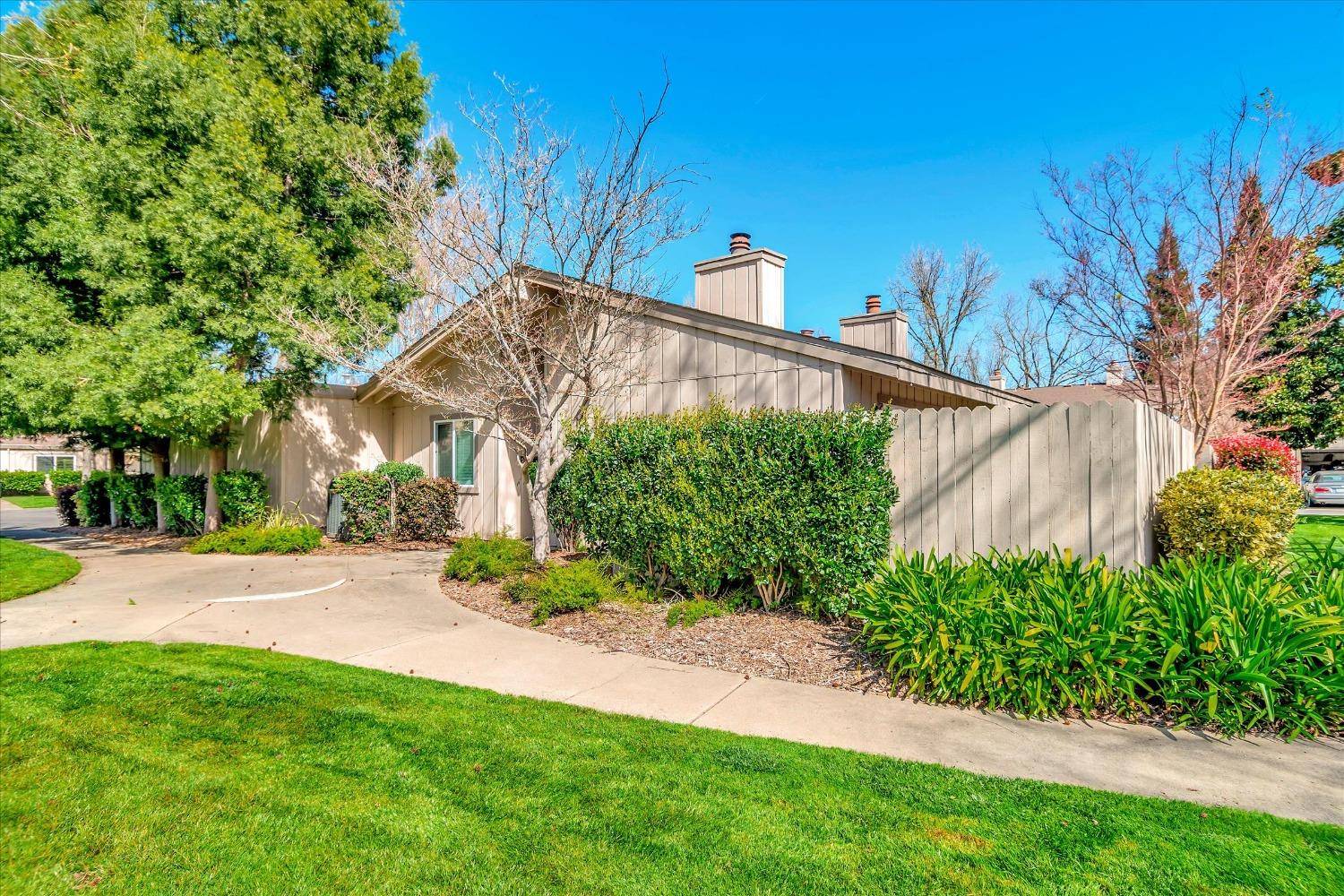 Sacramento, CA 95831,442 Florin RD