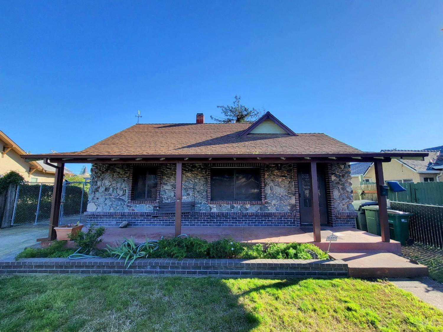 Lodi, CA 95240,312 Maple ST