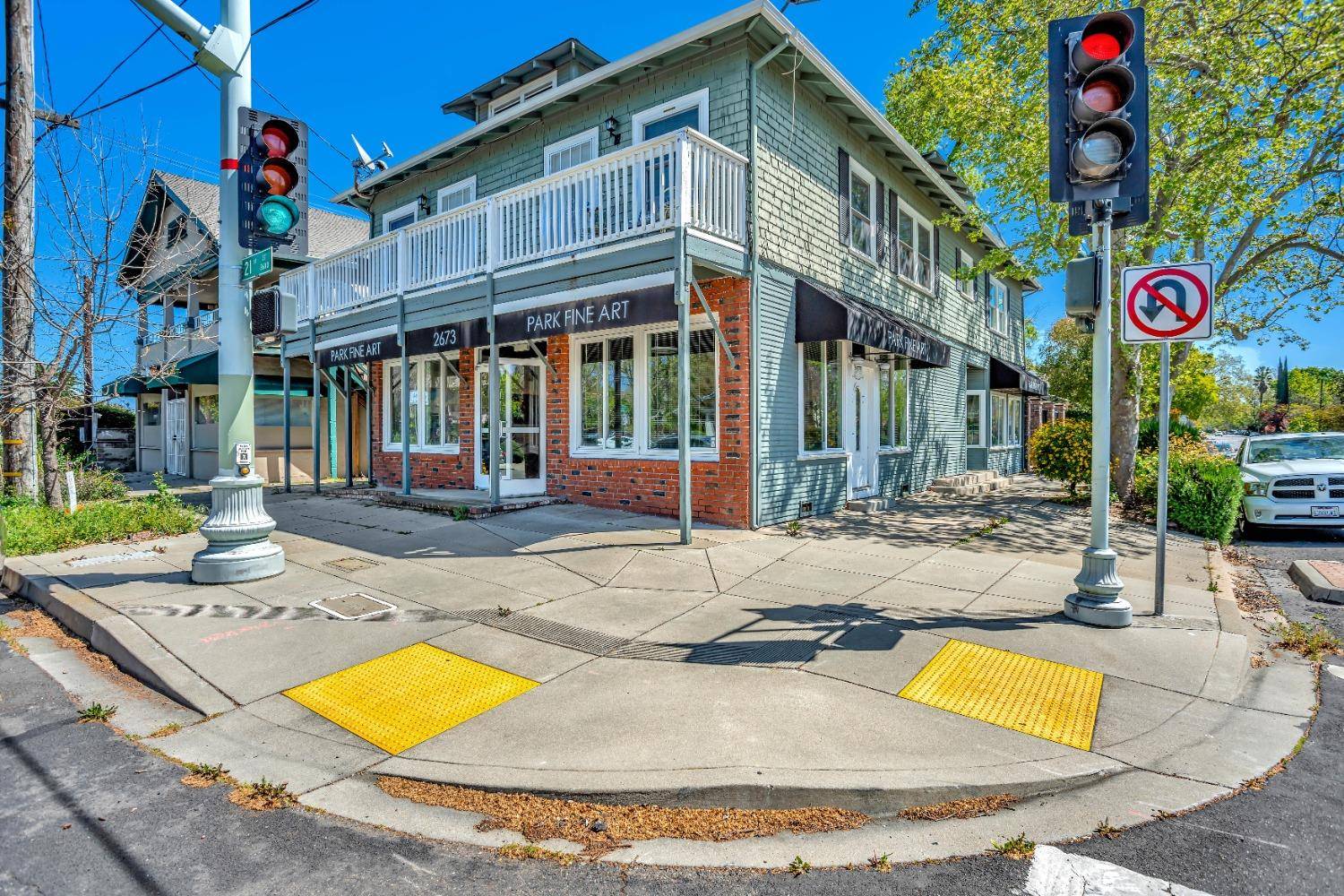 Sacramento, CA 95818,2673 21st ST
