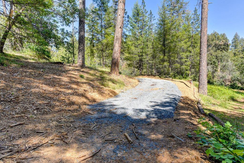 Weimar, CA 95713,2000 Ponderosa WAY