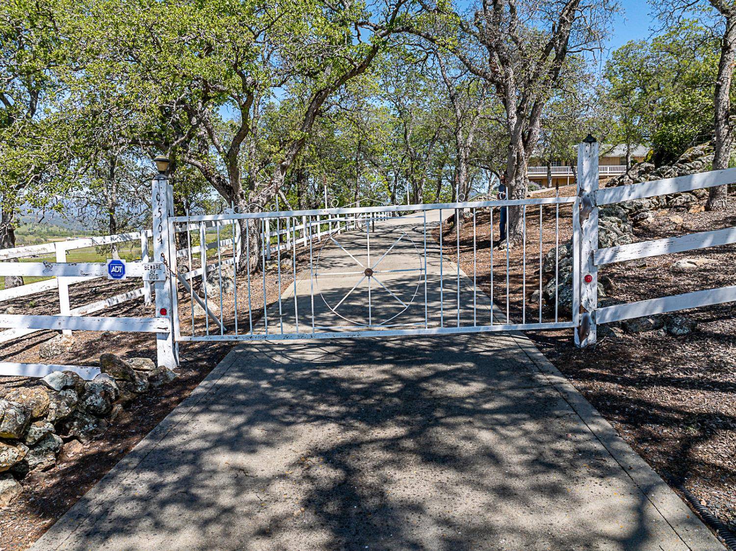 La Grange, CA 95329,9564 Coronado DR