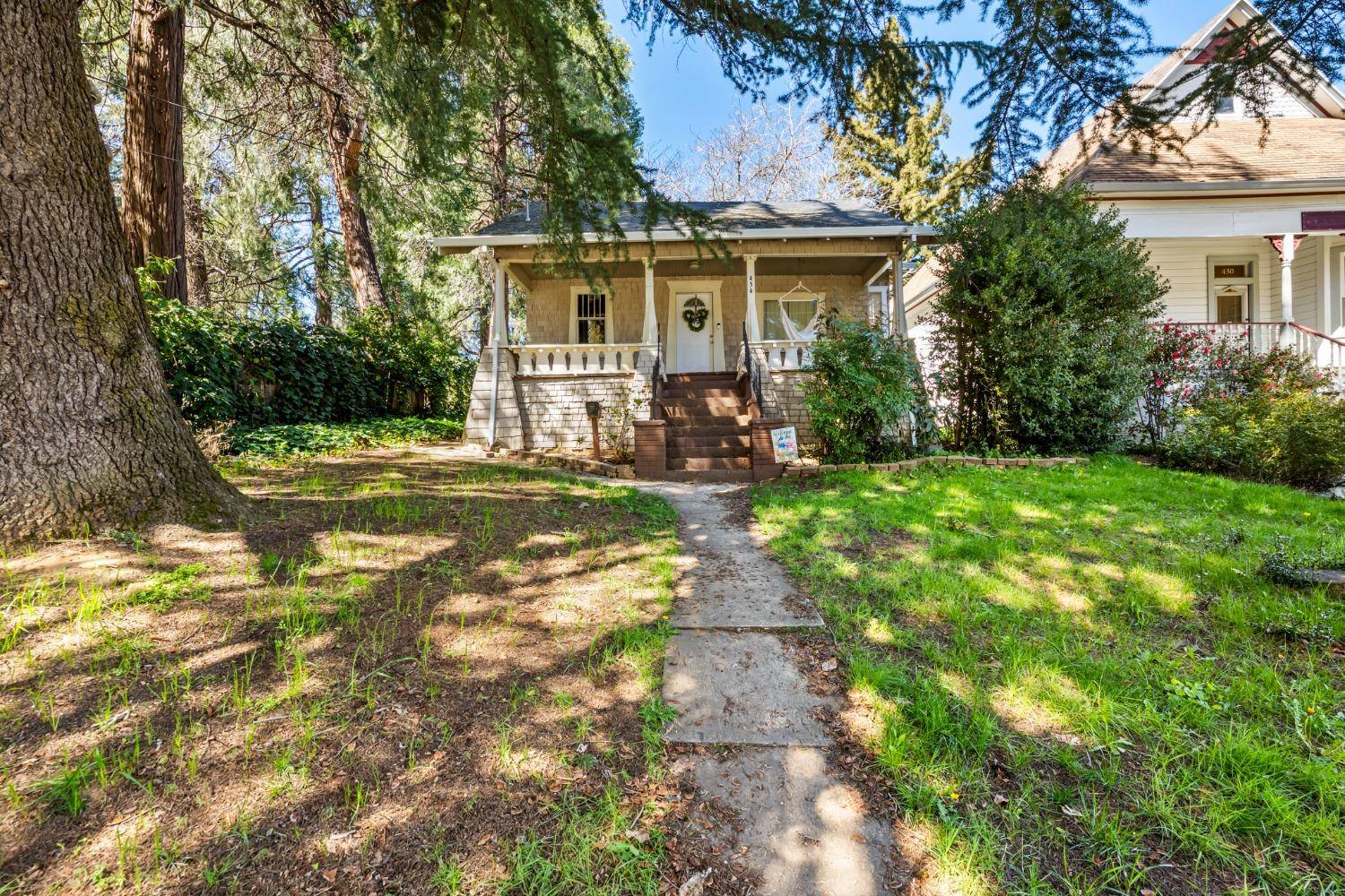 Grass Valley, CA 95945,434 S Auburn ST