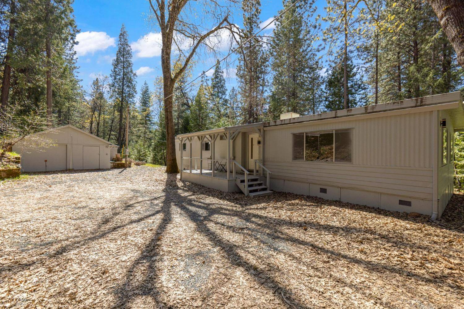 Grass Valley, CA 95945,14671 Highland DR