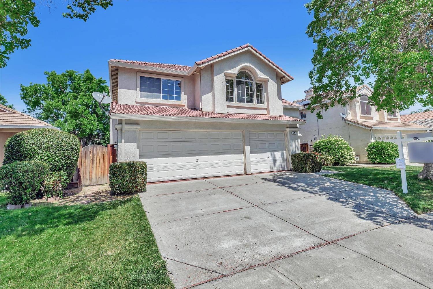 Tracy, CA 95376,745 Oneil CT