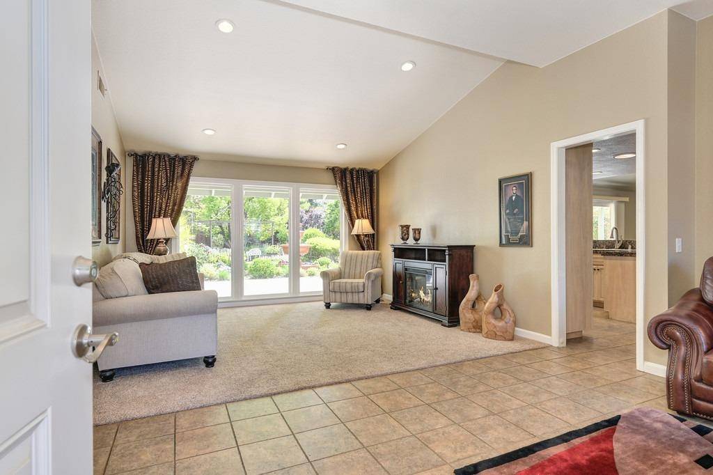 Roseville, CA 95661,1309 Meadowvista WAY