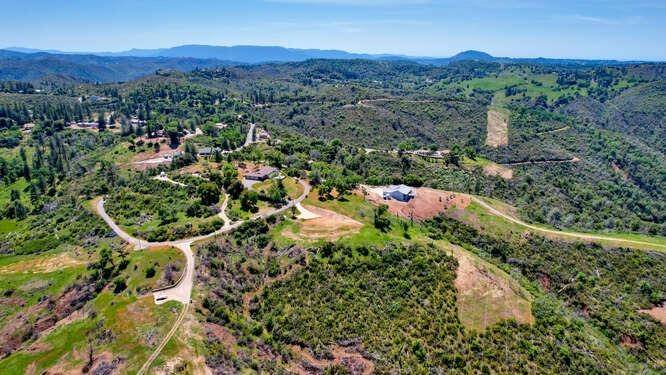 Mokelumne Hill, CA 95245,858 Candy CIR