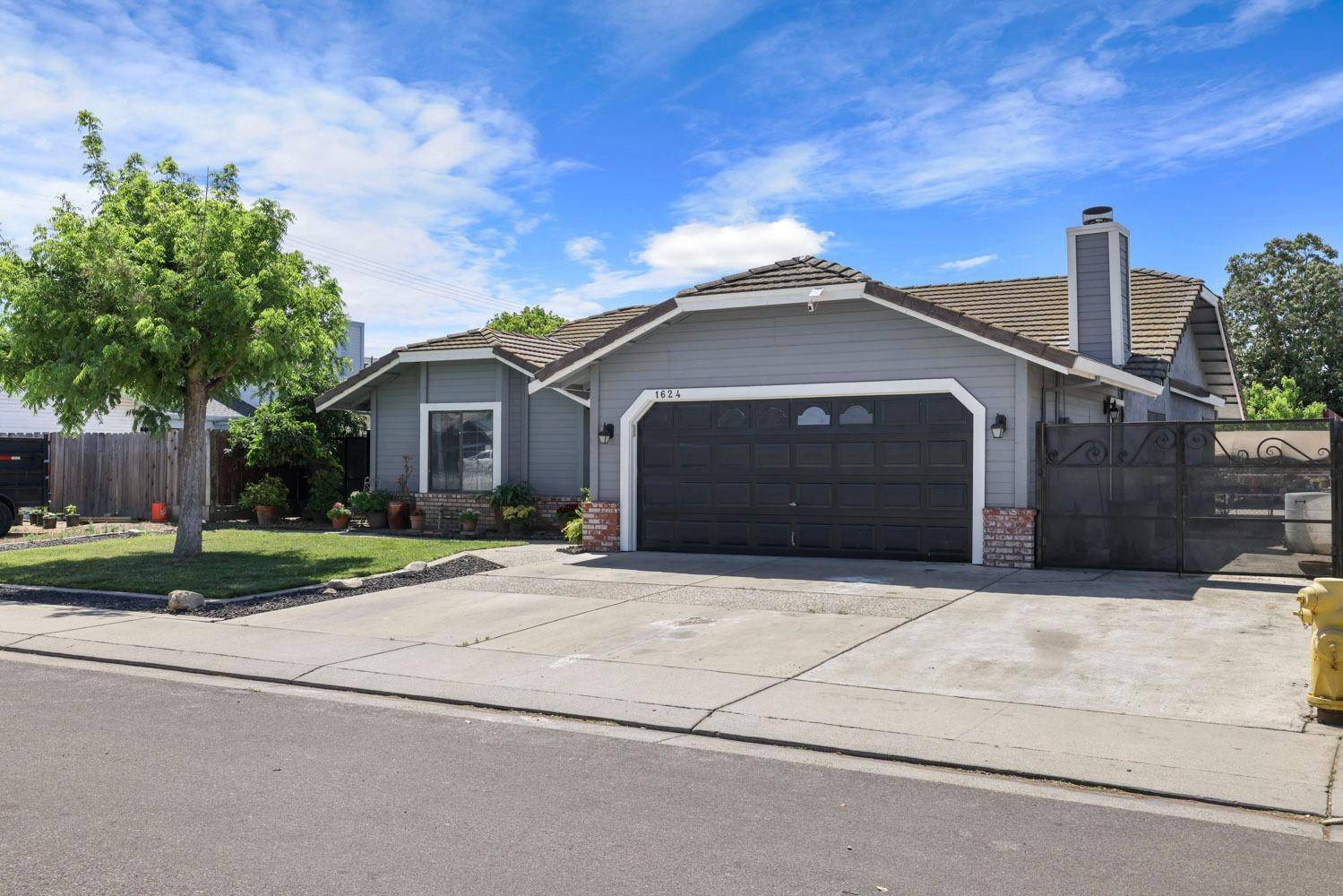 Ceres, CA 95307,1624 Hugo AVE