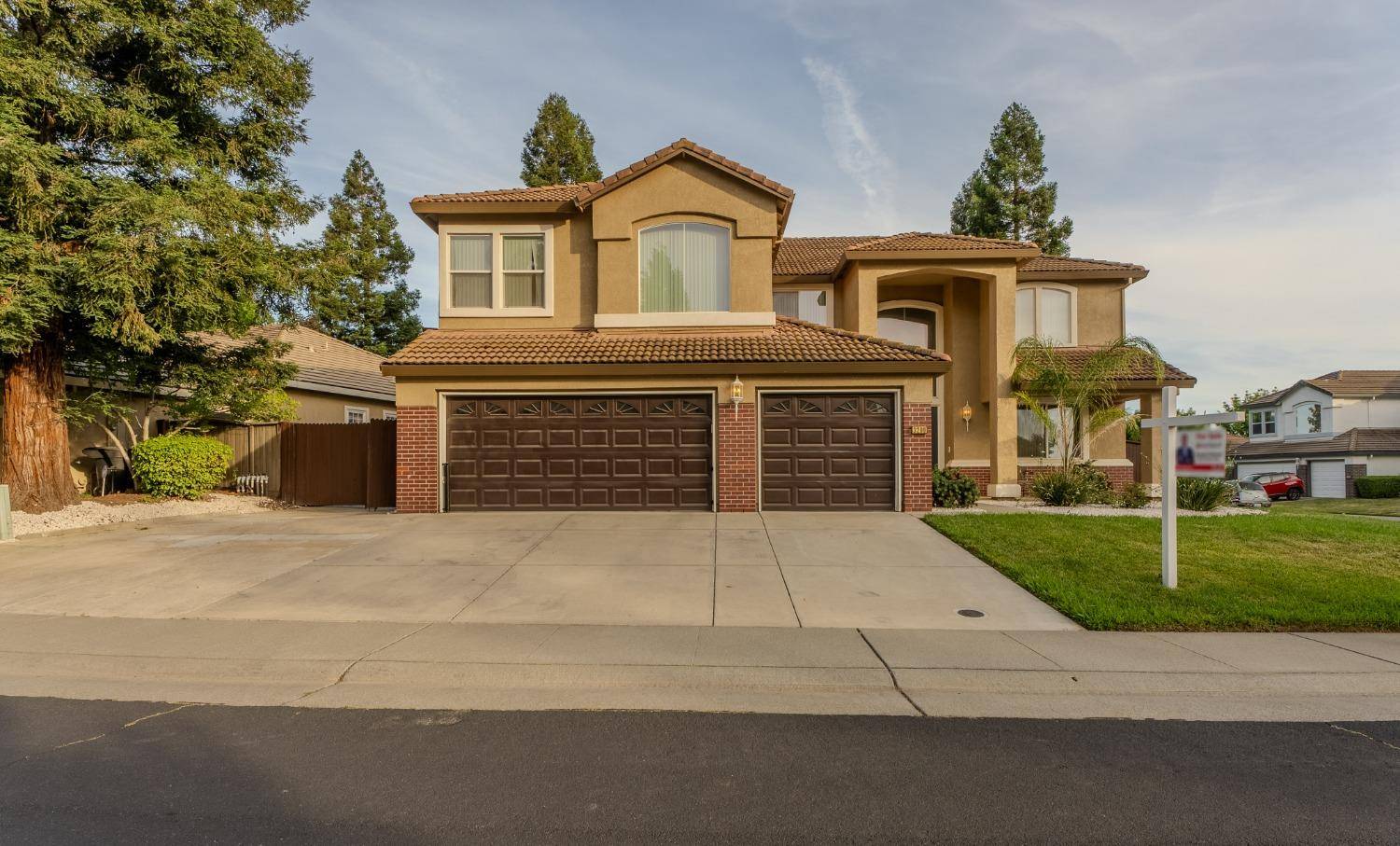 Roseville, CA 95747,3208 Hopscotch WAY