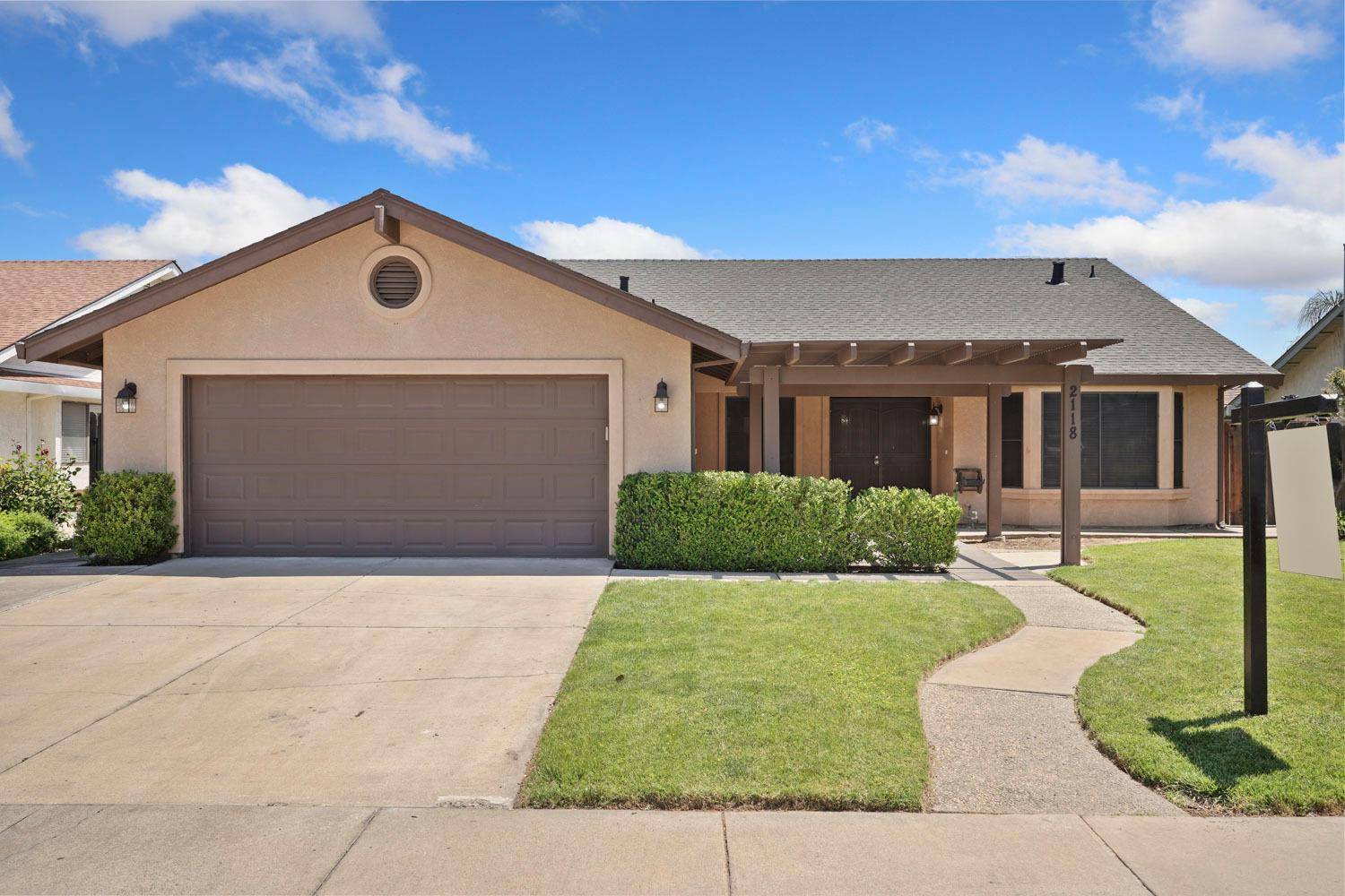 Hughson, CA 95326,2118 Dominic AVE