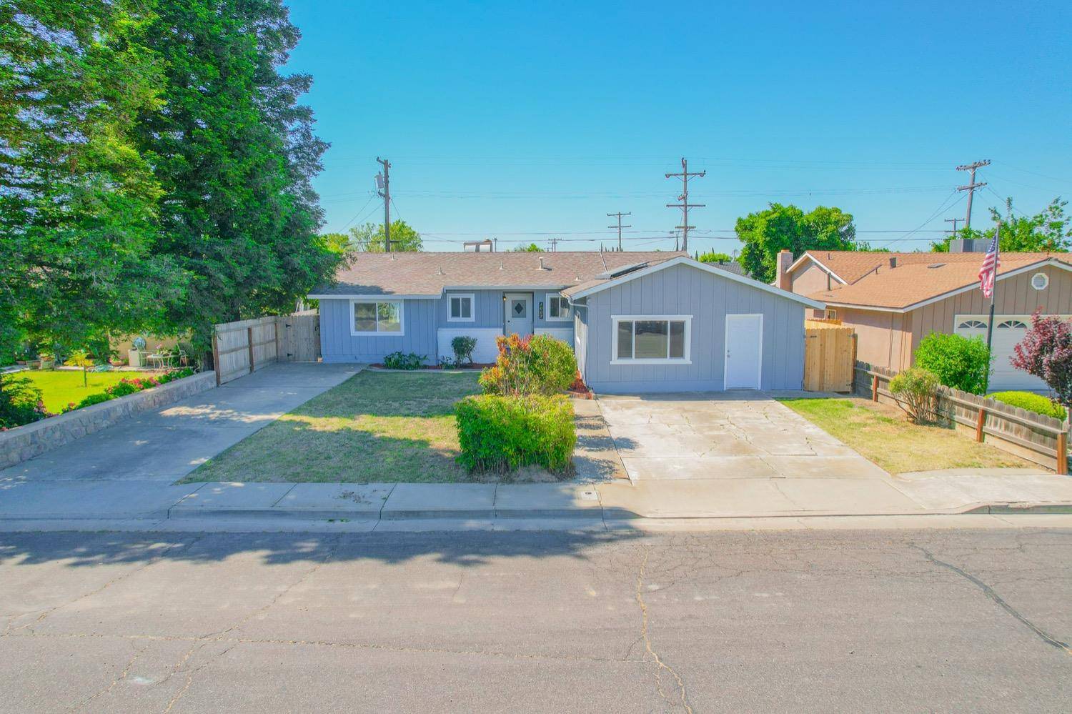 Los Banos, CA 93635,1007 W J ST