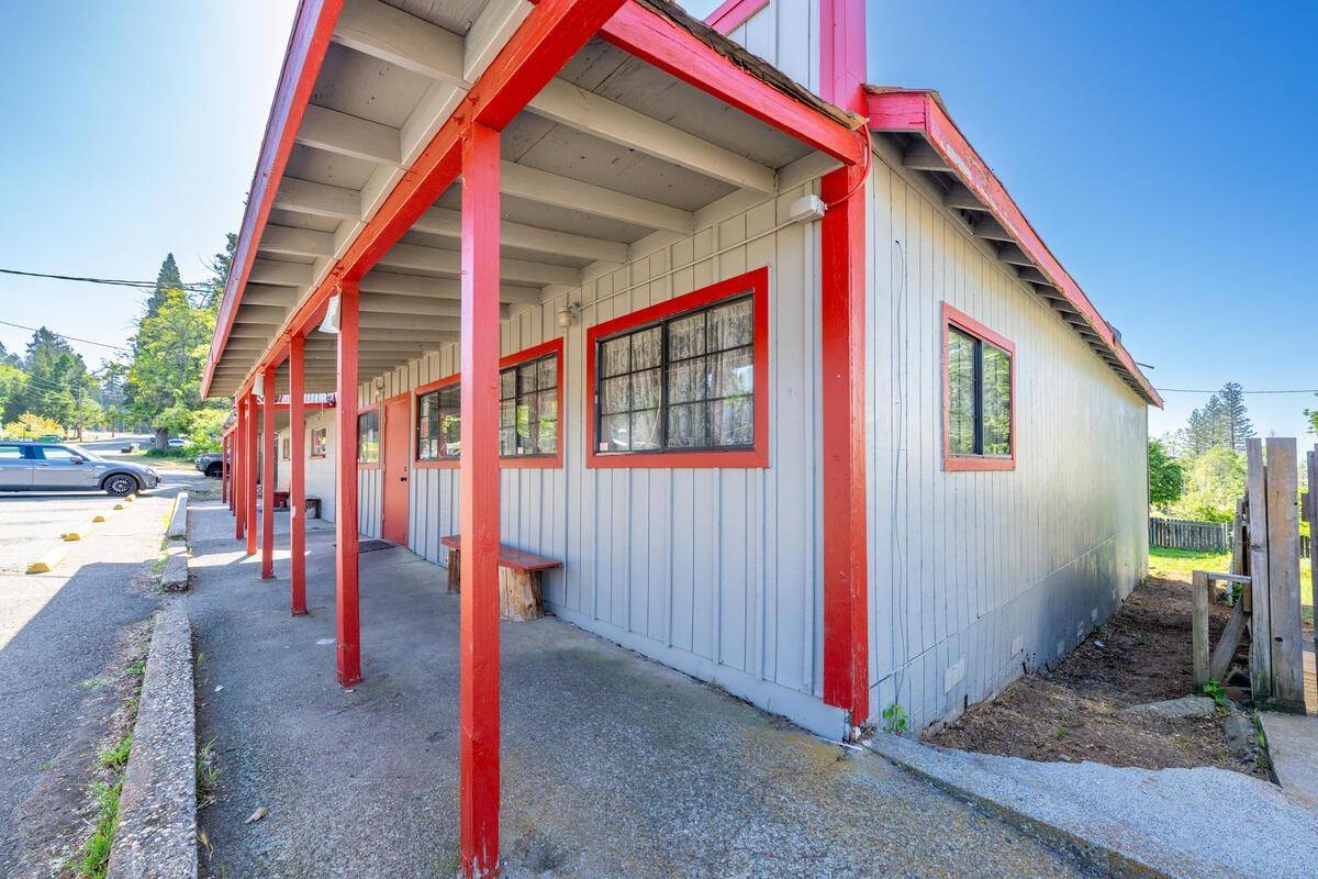 Foresthill, CA 95631,24620 Main ST