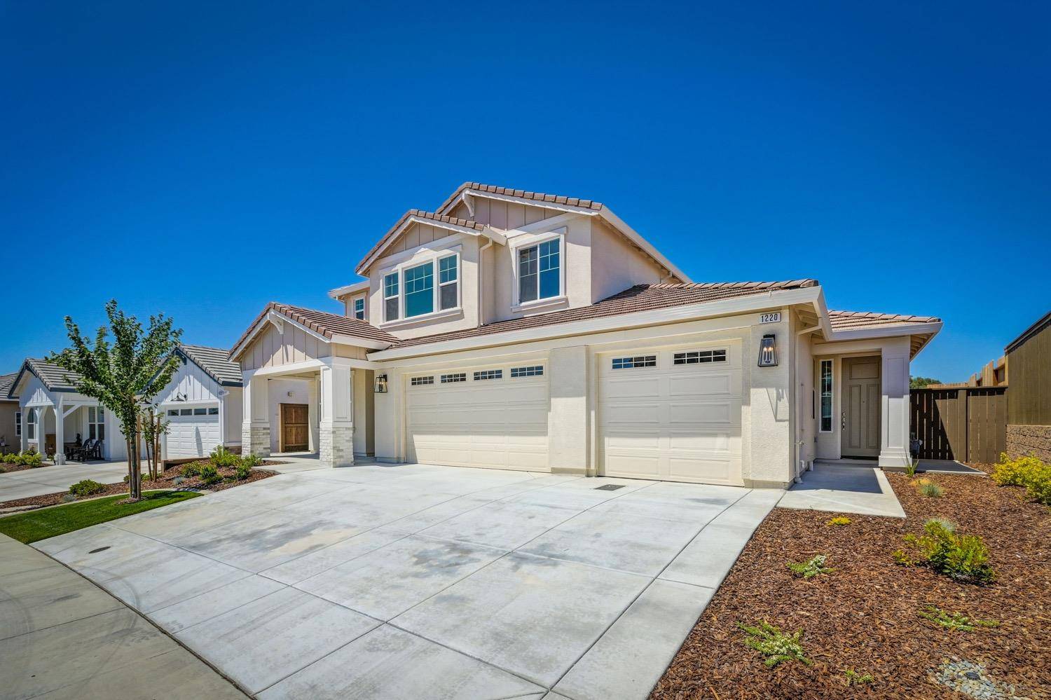 Rocklin, CA 95765,1220 Buck Ridge DR