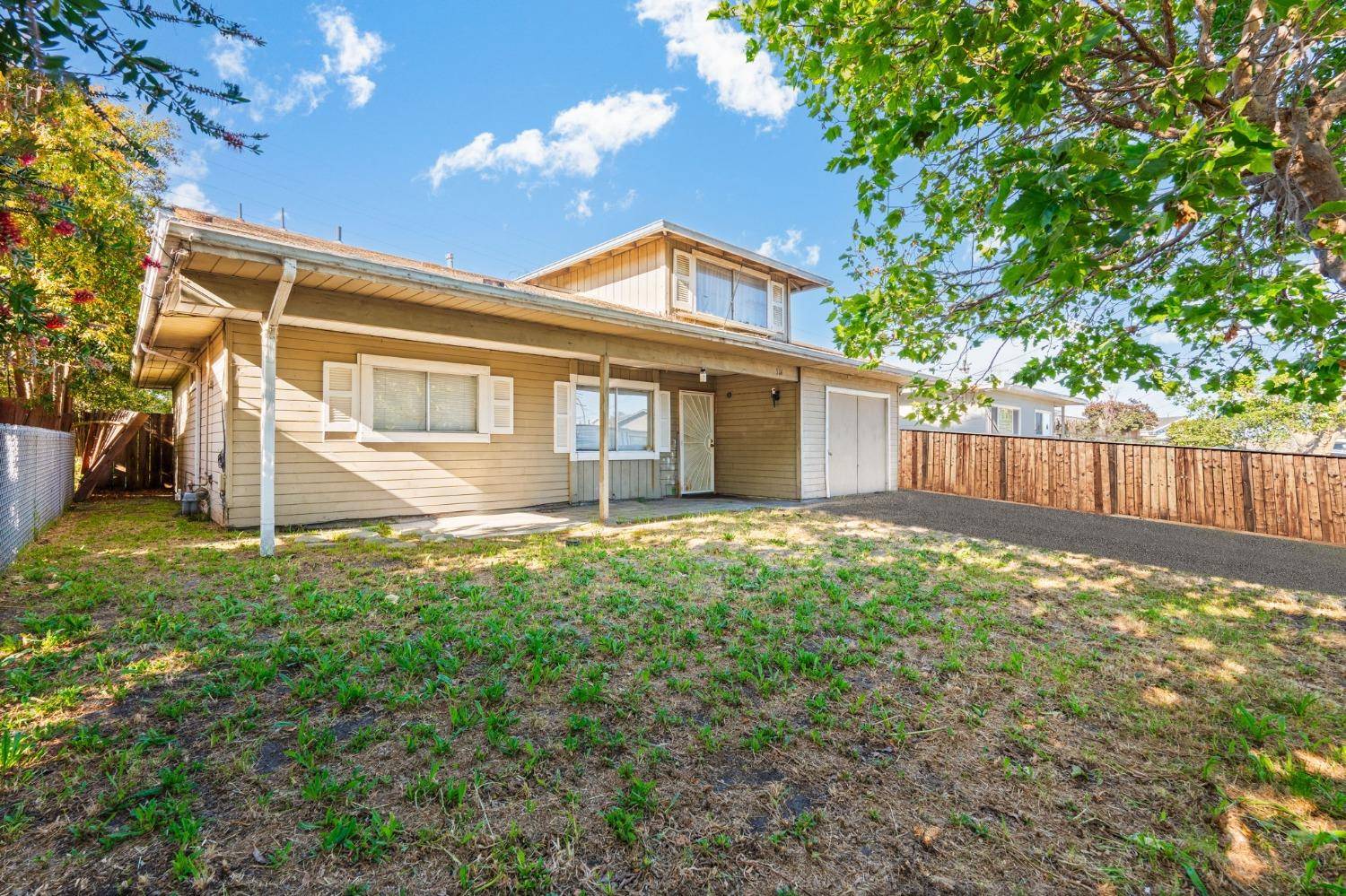 San Pablo, CA 94806,516 Harrison DR