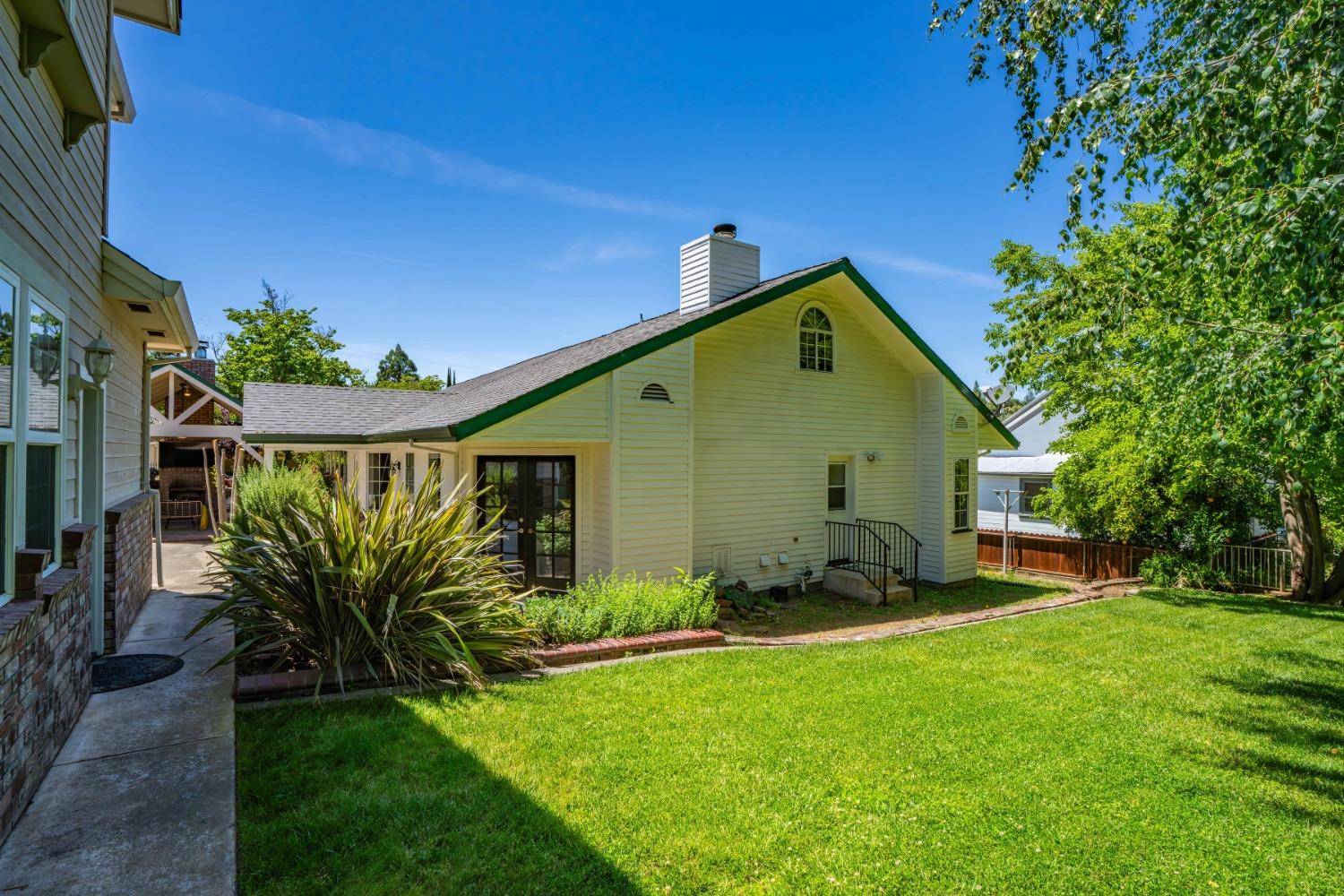 Sutter Creek, CA 95685,52 Boston ALY