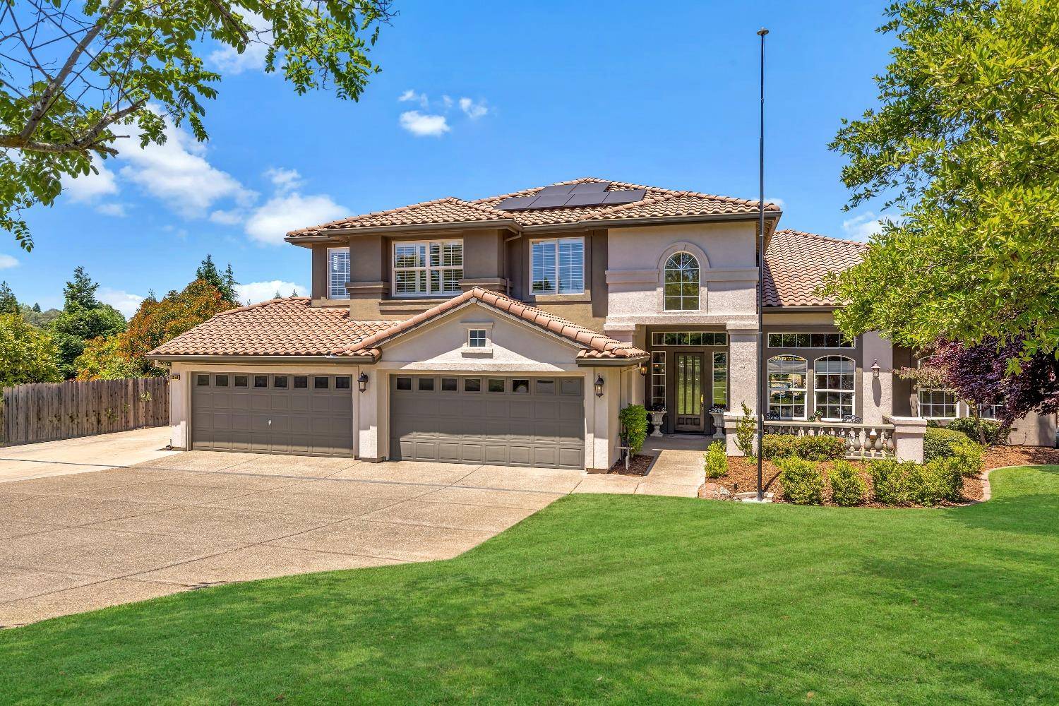 El Dorado Hills, CA 95762,3850 Calais WAY