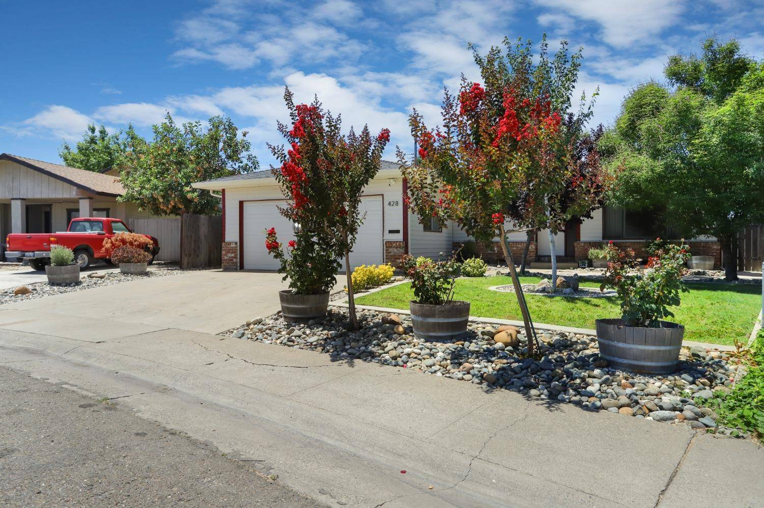 Galt, CA 95632,428 Sunset DR