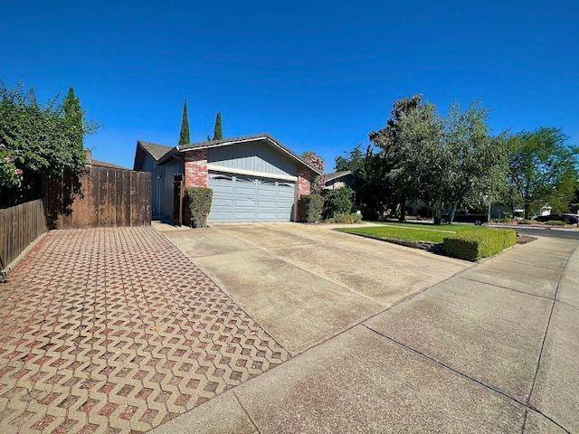 Stockton, CA 95209,1837 Laredo CIR