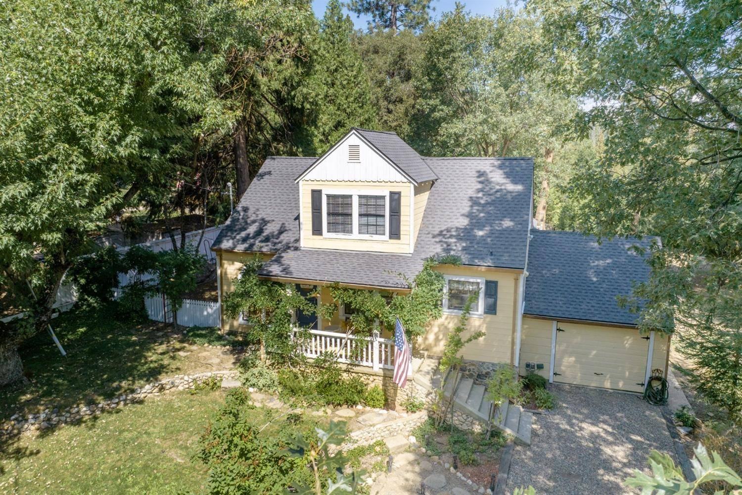 Hathaway Pines, CA 95233,5063 Hillcrest DR