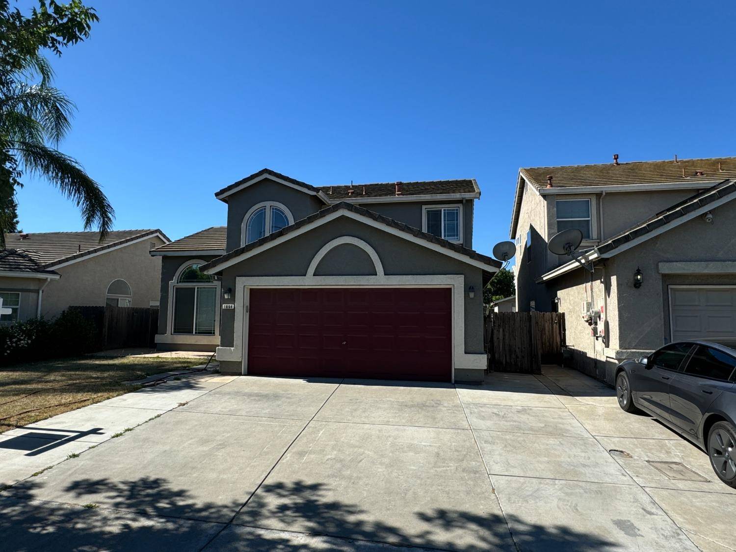 Turlock, CA 95380,1864 Henry WAY