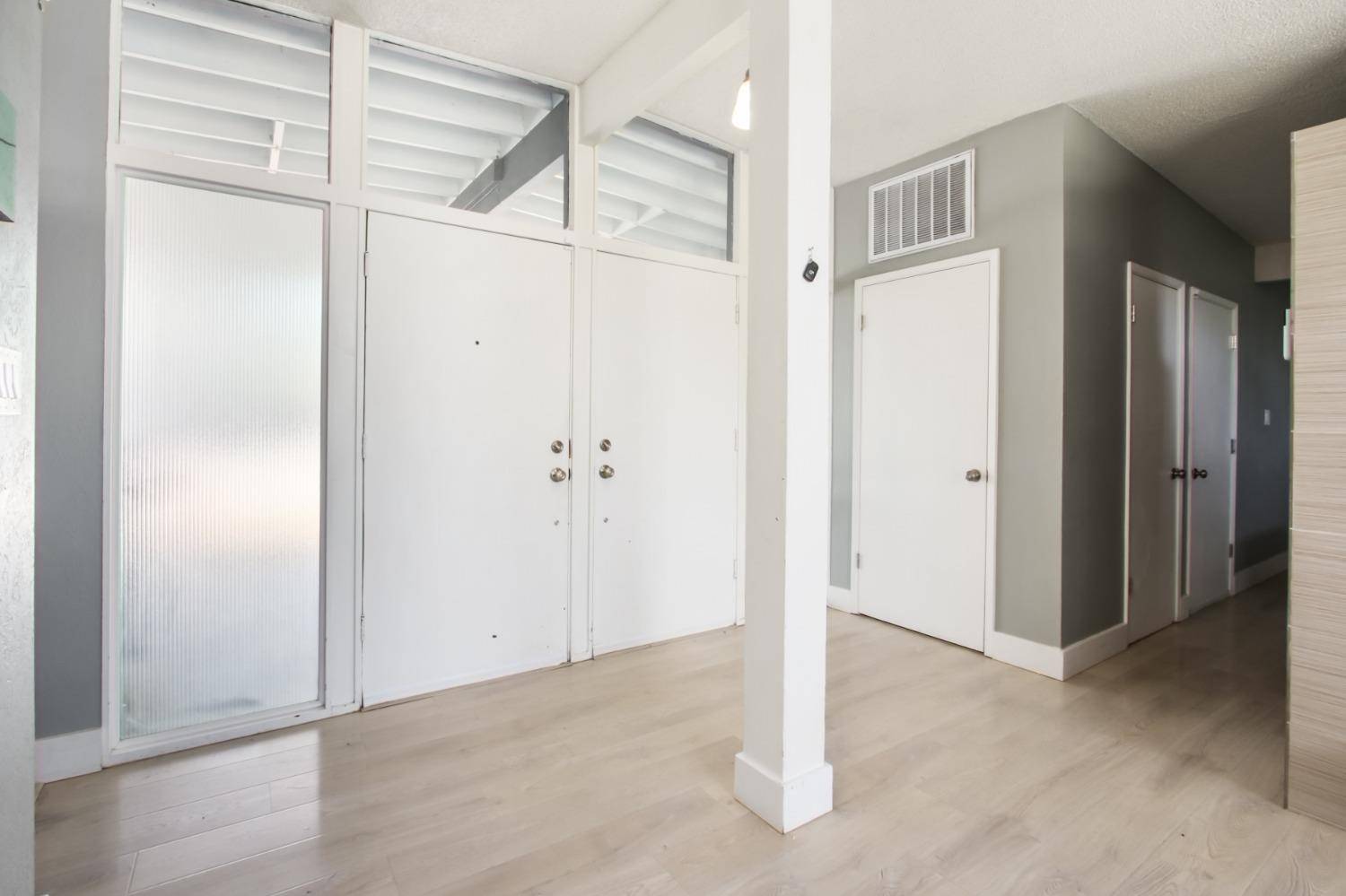 Sacramento, CA 95821,3930 Ireland ST