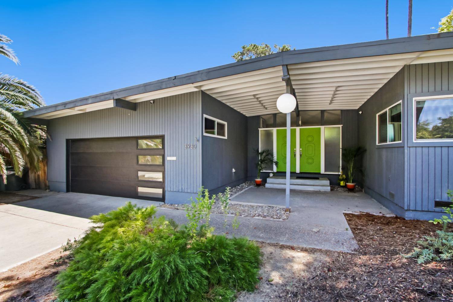 Sacramento, CA 95821,3930 Ireland ST