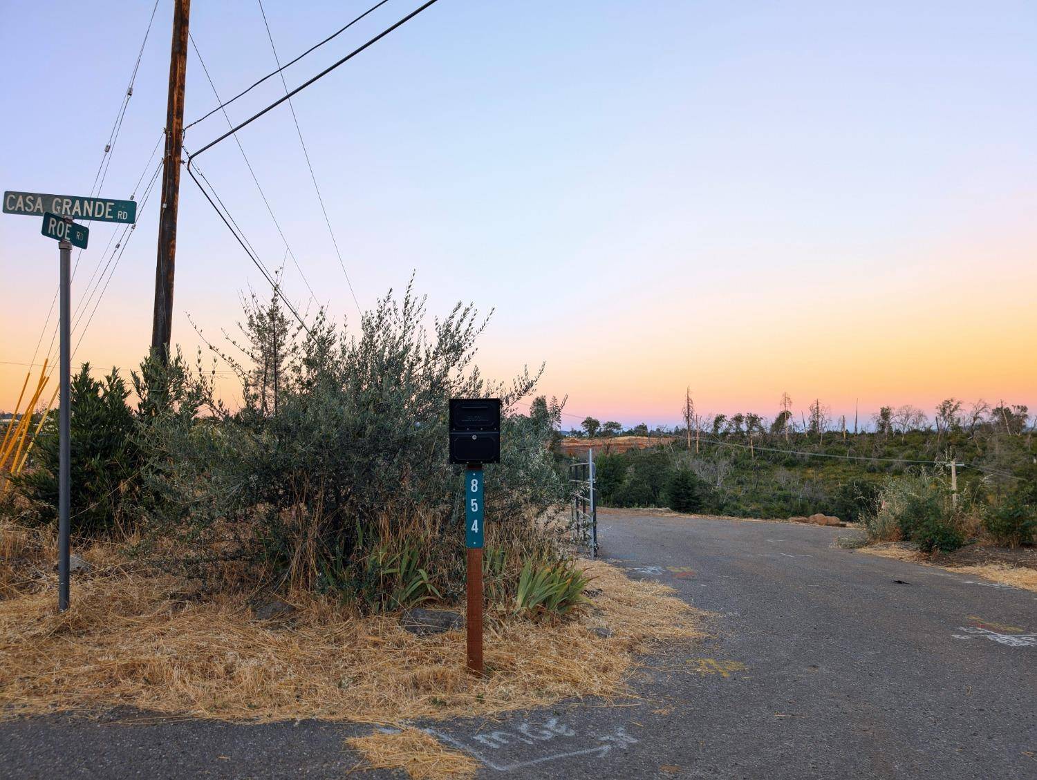 Paradise, CA 95969,854 Roe RD