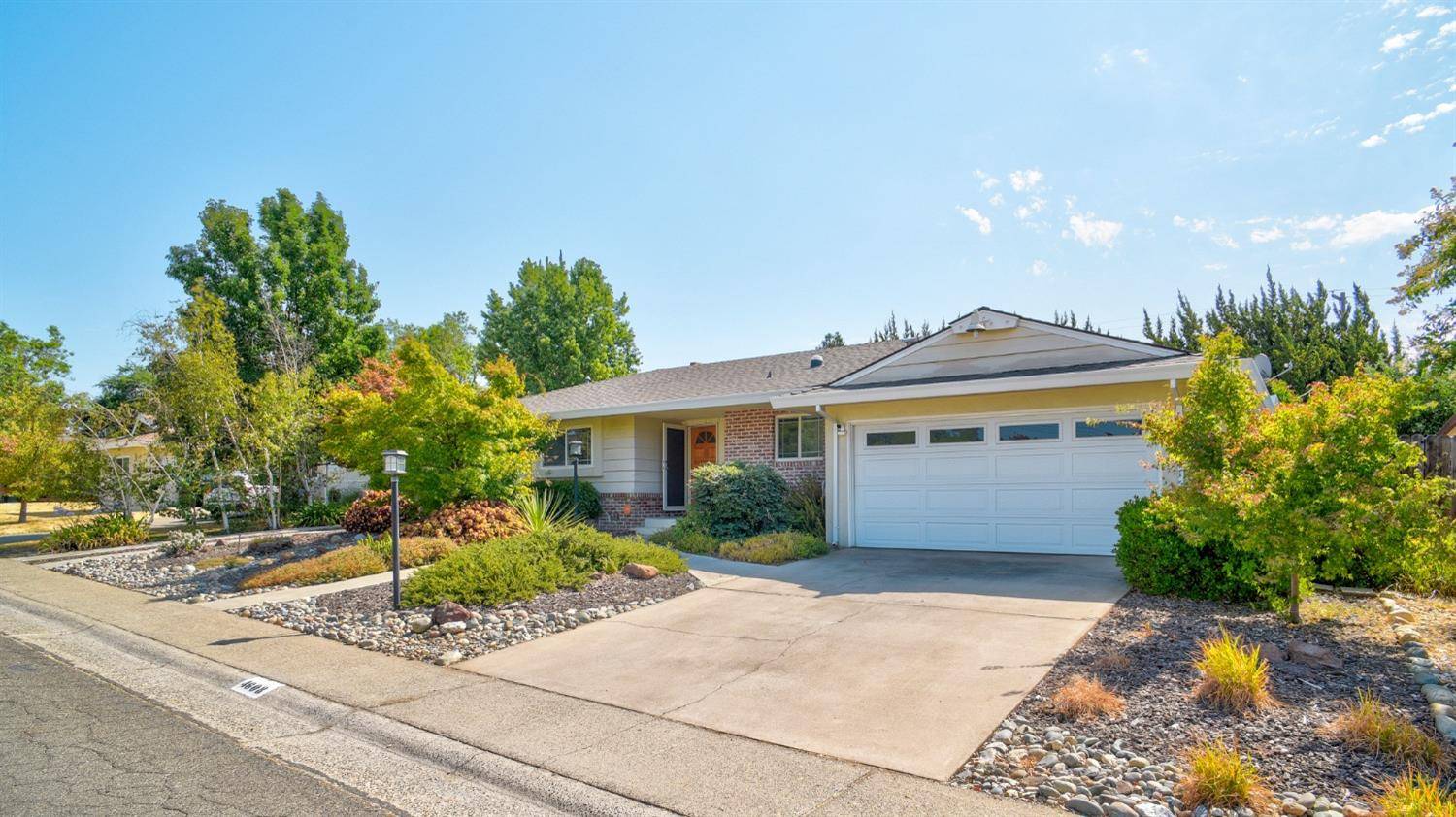 Carmichael, CA 95608,4608 Jan DR