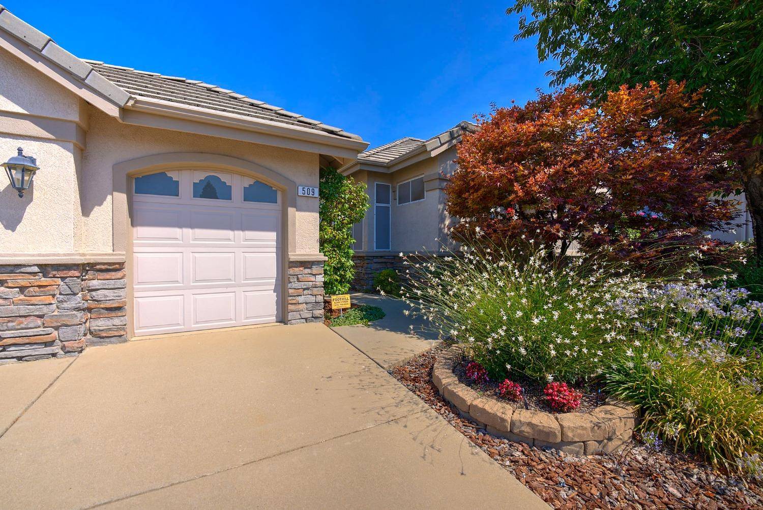 Roseville, CA 95747,509 Pineneedle CT