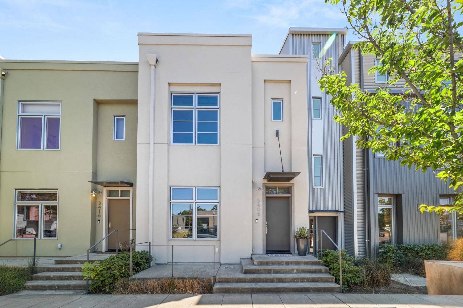 Sacramento, CA 95817,3408 2nd AVE