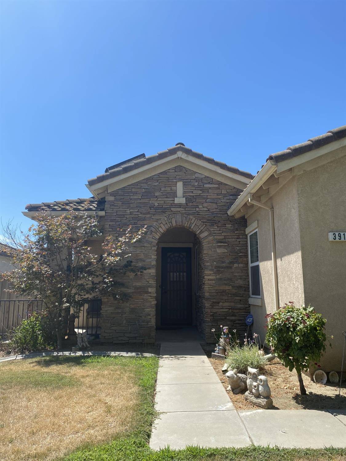 Escalon, CA 95320,391 Farinelli Pkwy