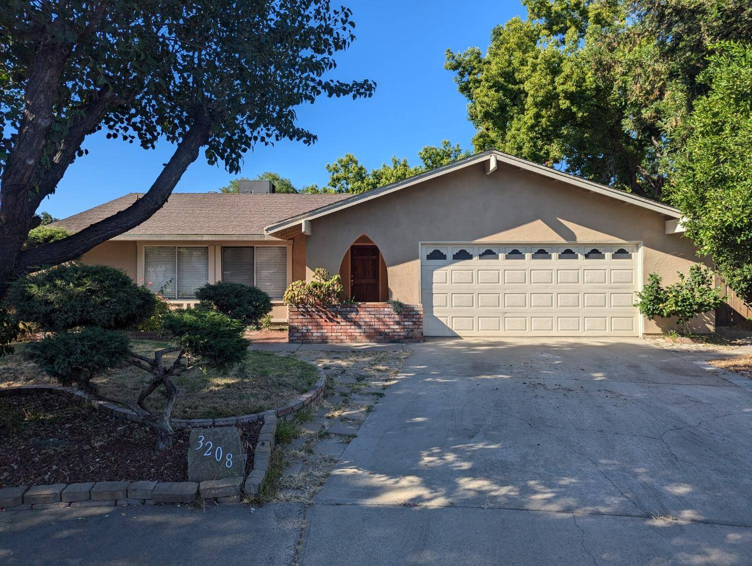 Modesto, CA 95356,3208 Paioni CT