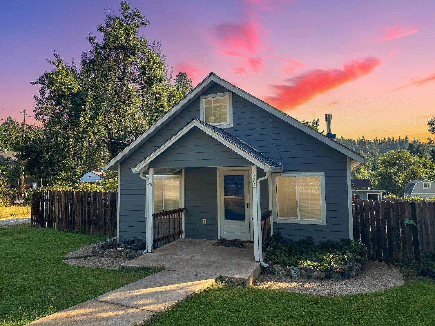 Grass Valley, CA 95945,173 W Olympia DR