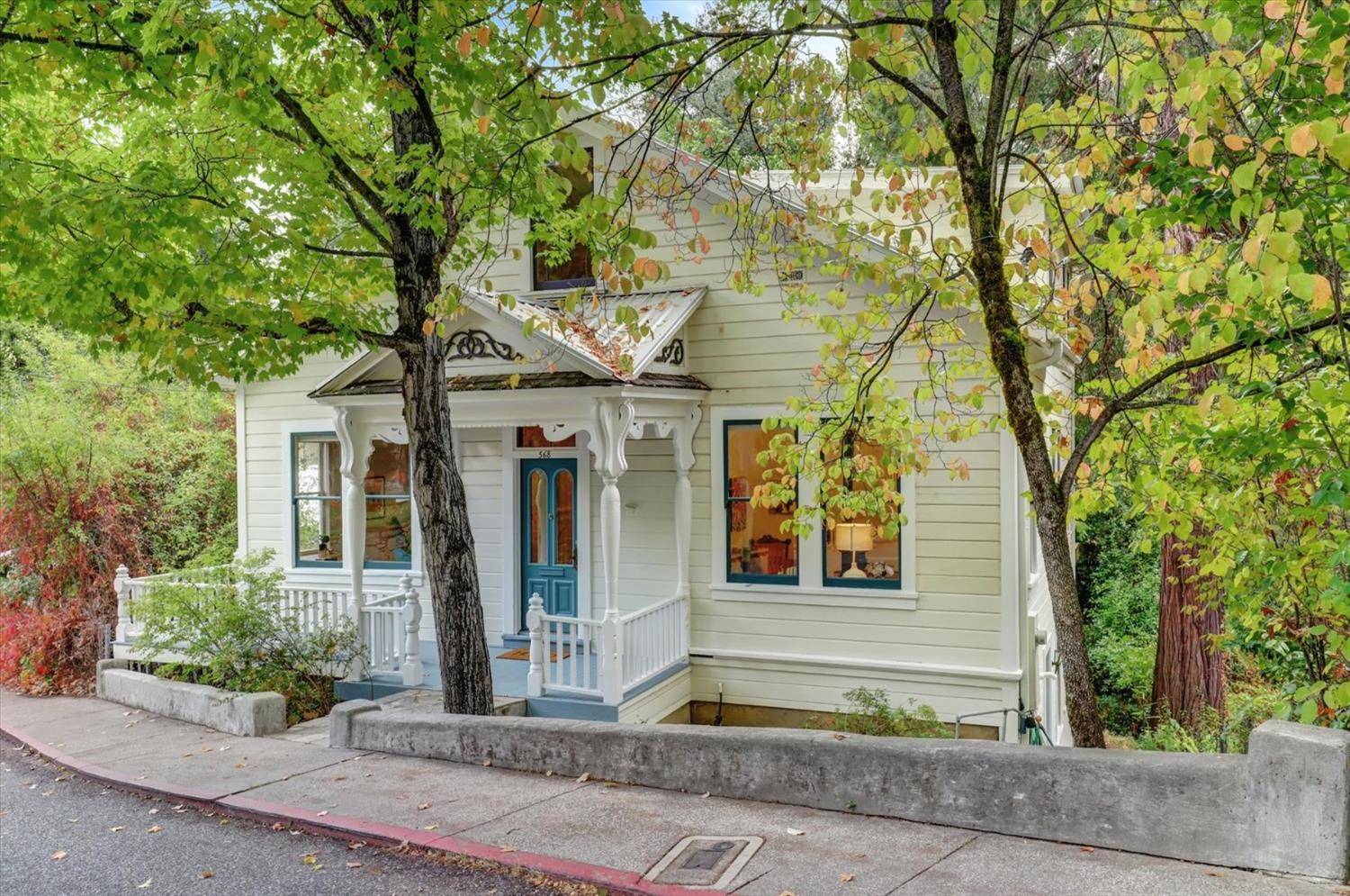 Nevada City, CA 95959,568 E Broad ST