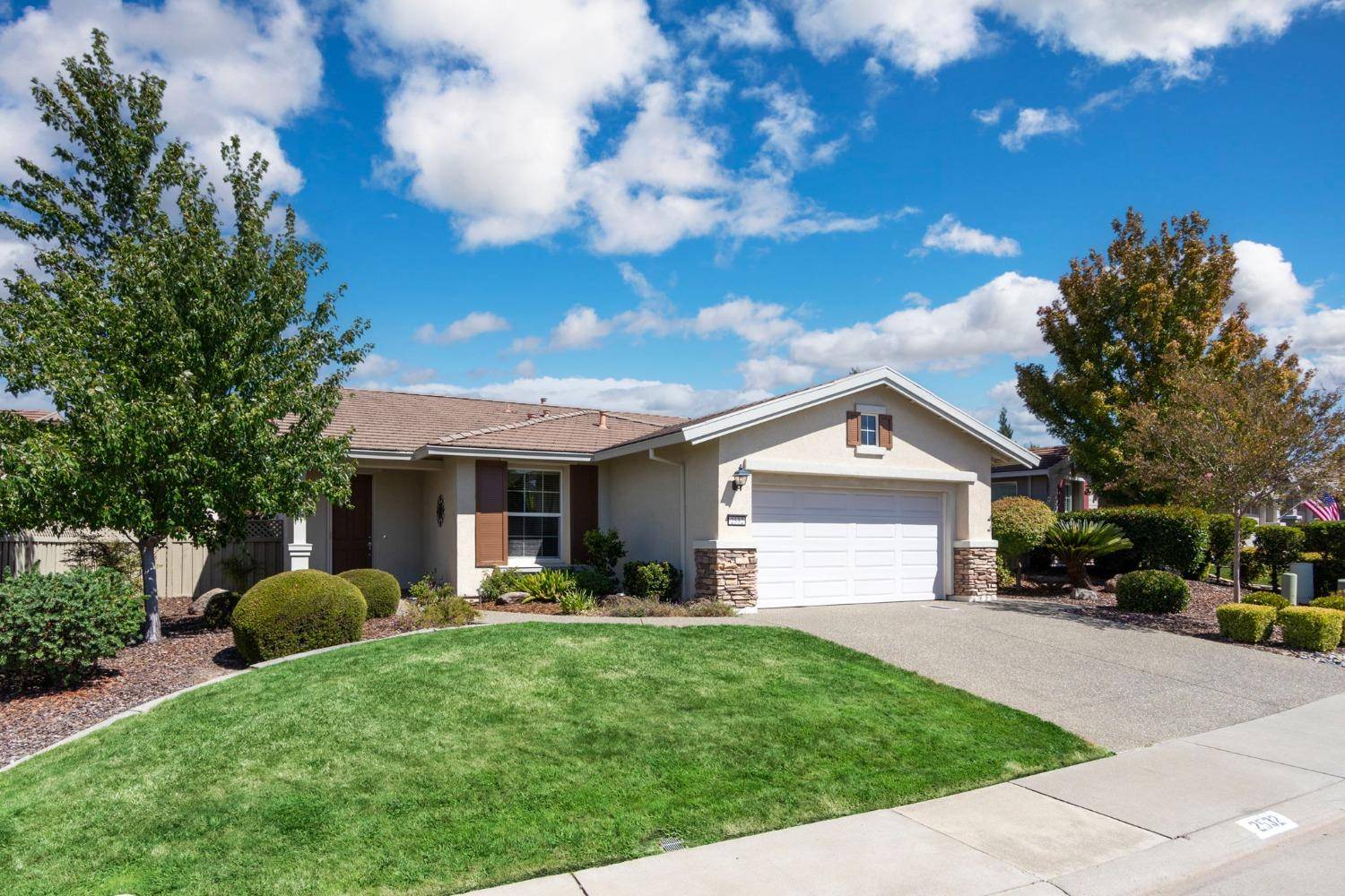 Lincoln, CA 95648,2532 Black Hawk LN