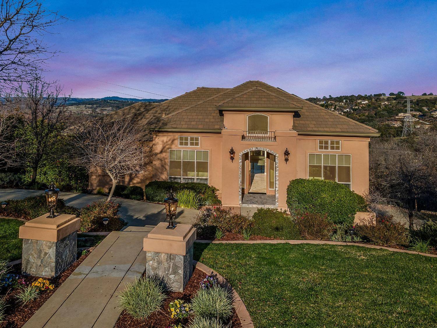 El Dorado Hills, CA 95762,5052 Breese CIR