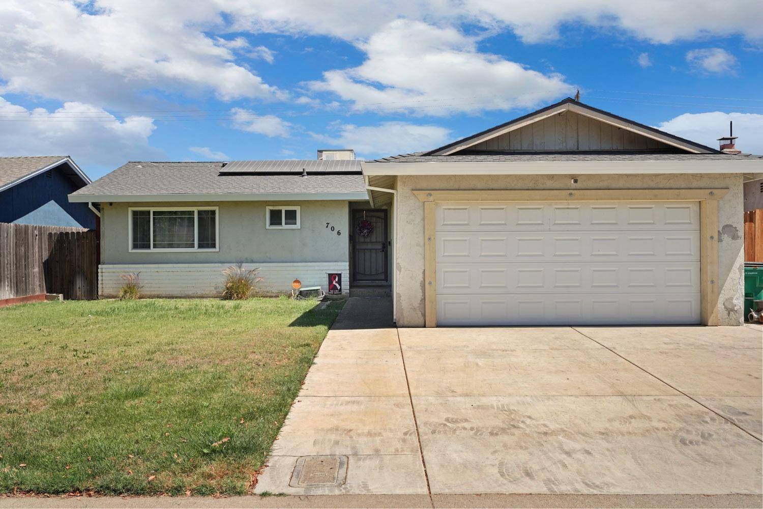 Lodi, CA 95242,706 Rutledge DR