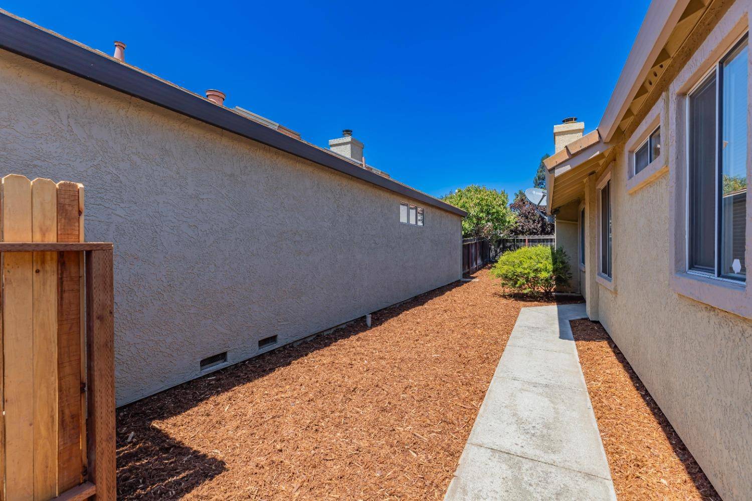 Roseville, CA 95678,1247 Arbor CT