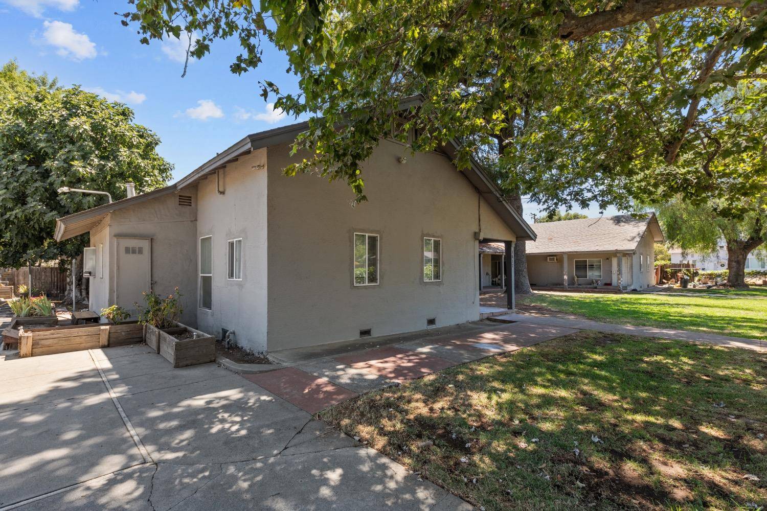 West Sacramento, CA 95605,1617 Lisbon AVE