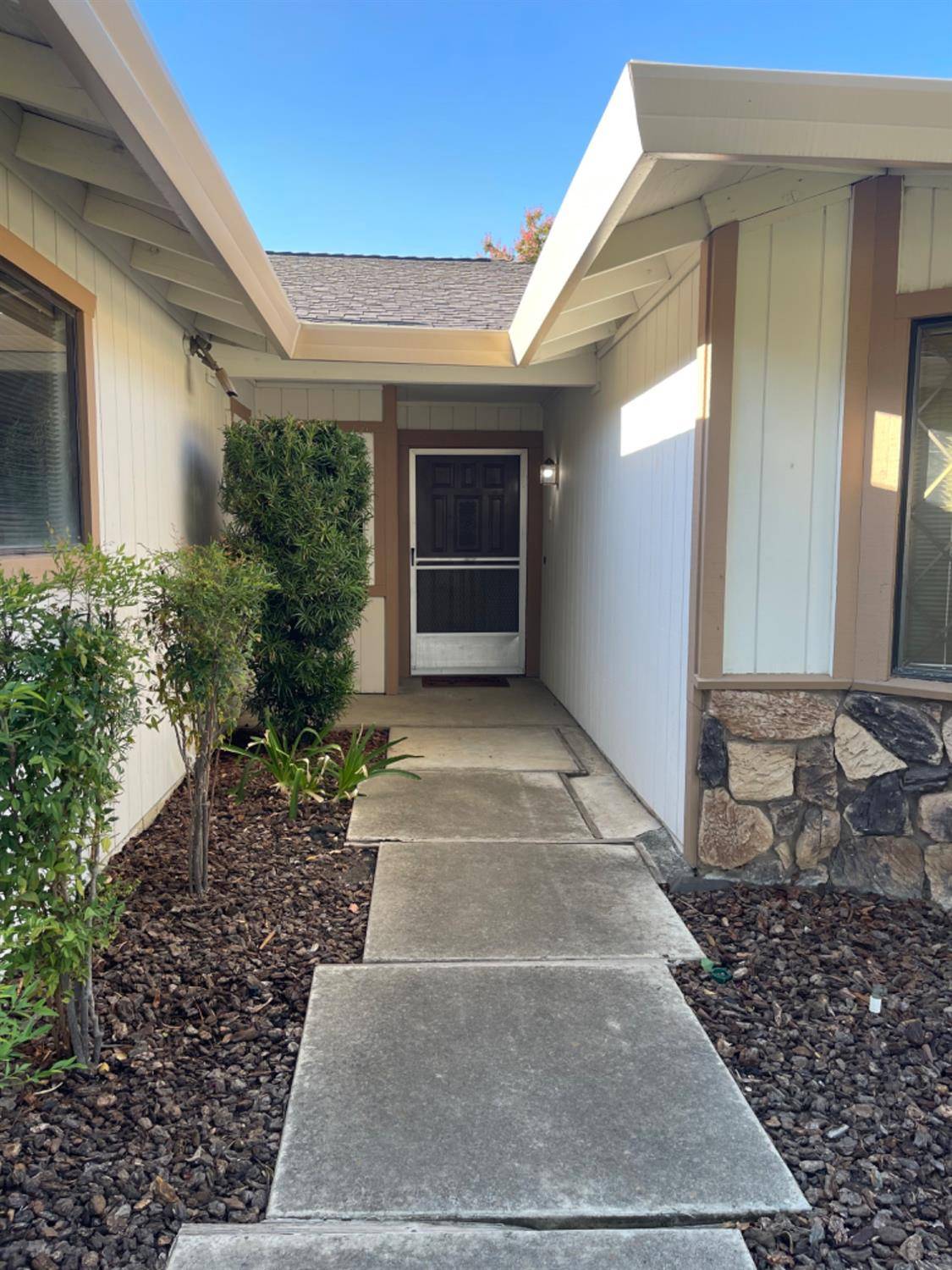 Carmichael, CA 95608,5901 Adana CIR