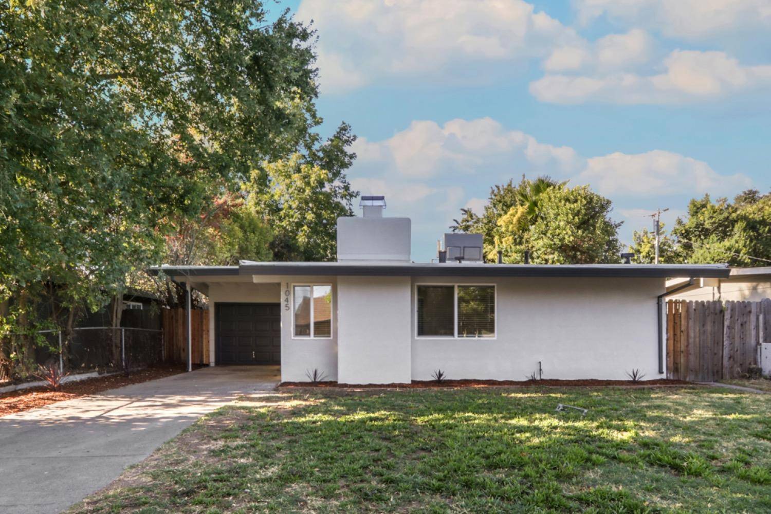 West Sacramento, CA 95605,1045 Cummins WAY