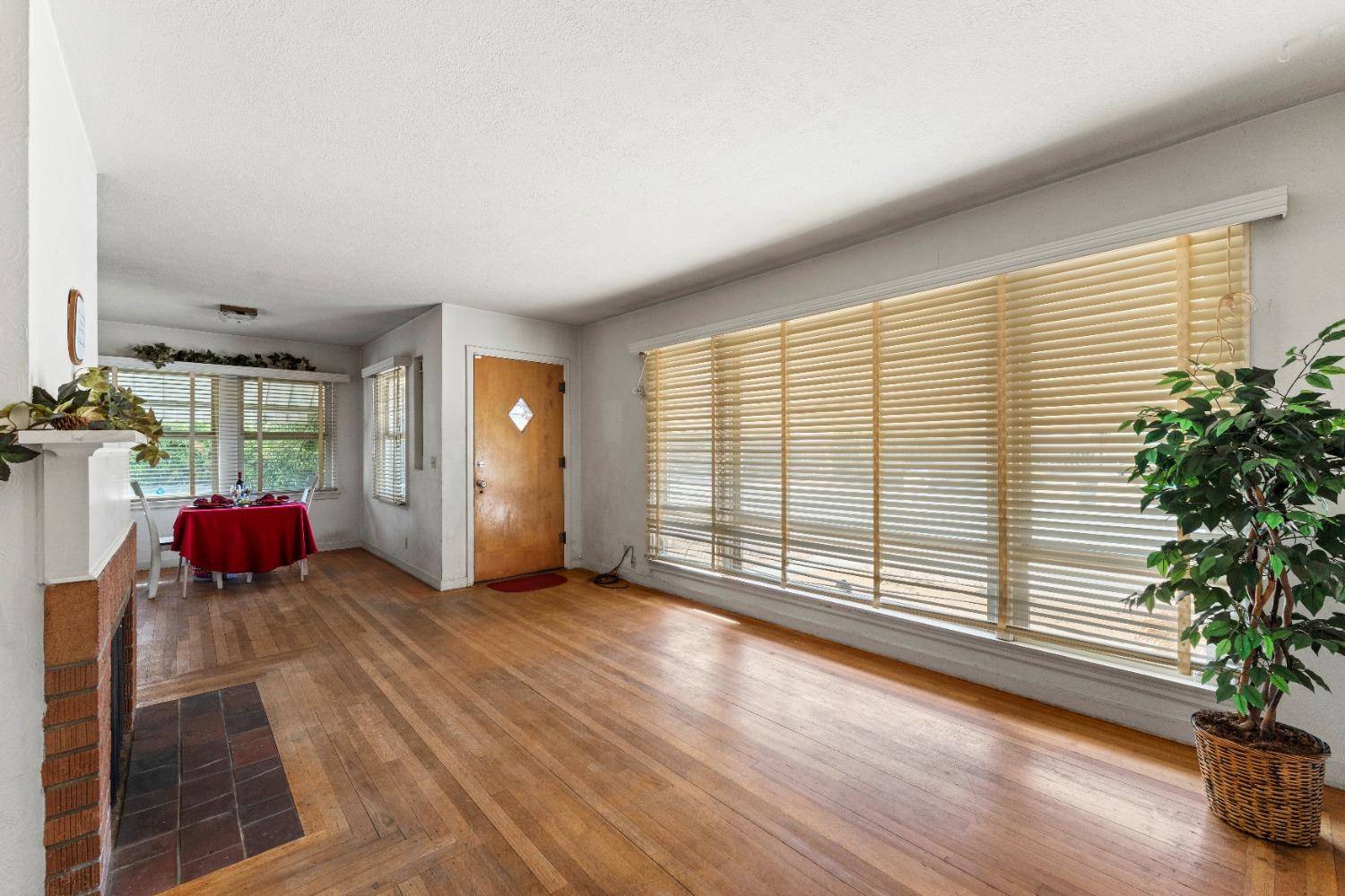 Marysville, CA 95901,15 East 15th ST