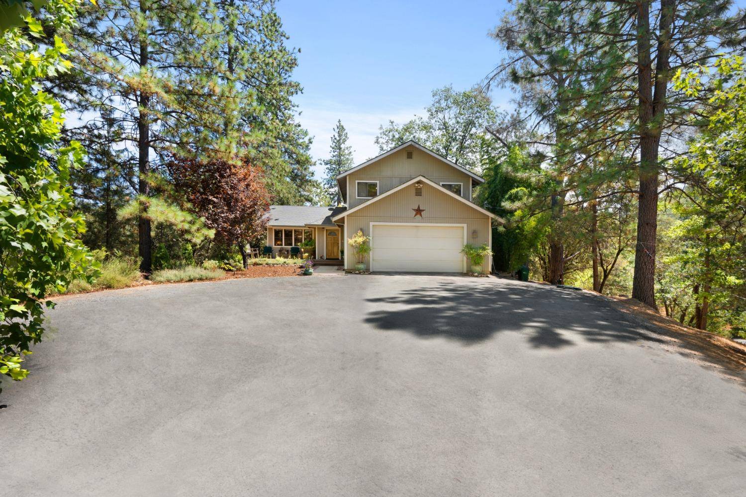 Grass Valley, CA 95945,14734 Mount Olive RD