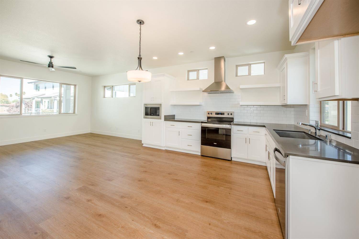 Woodland, CA 95659,417 Cleveland ST