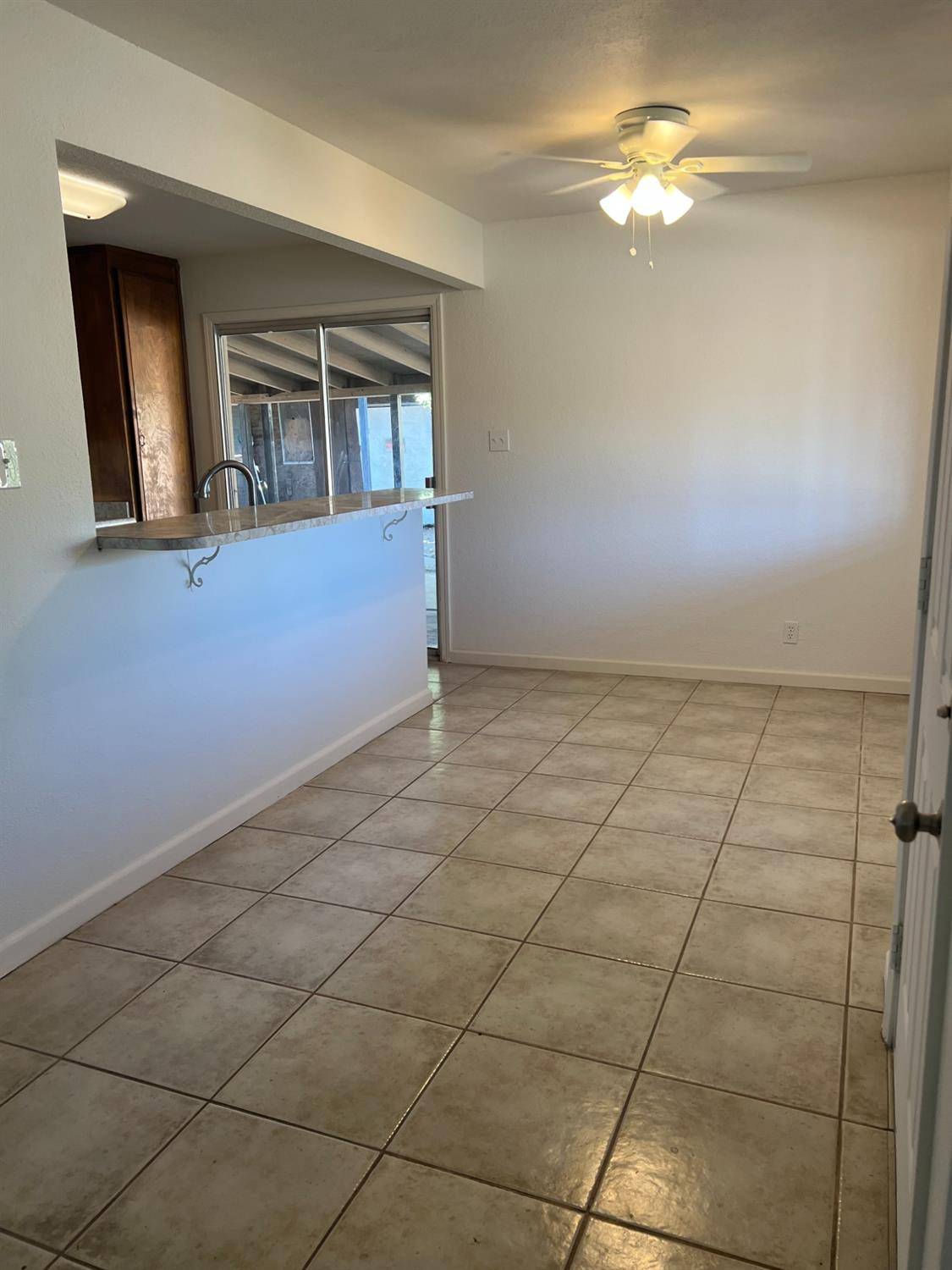 Riverbank, CA 95367,2960 Rocky LN