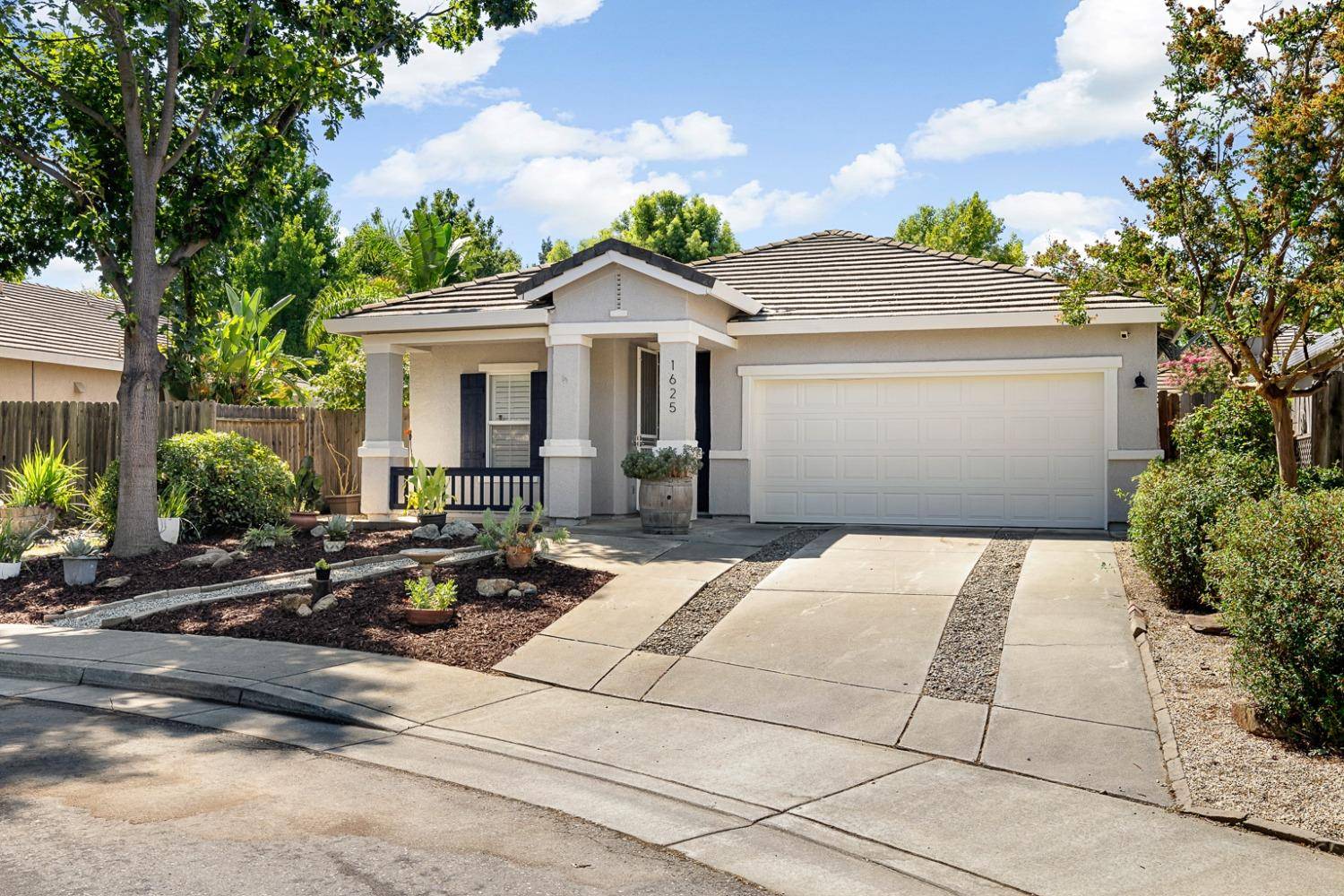 West Sacramento, CA 95691,1625 Fathom PL