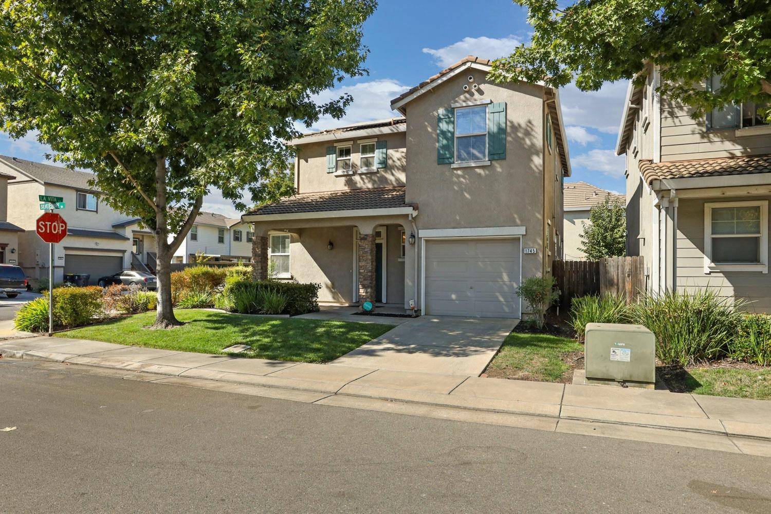 Stockton, CA 95206,1745 Silvershire DR