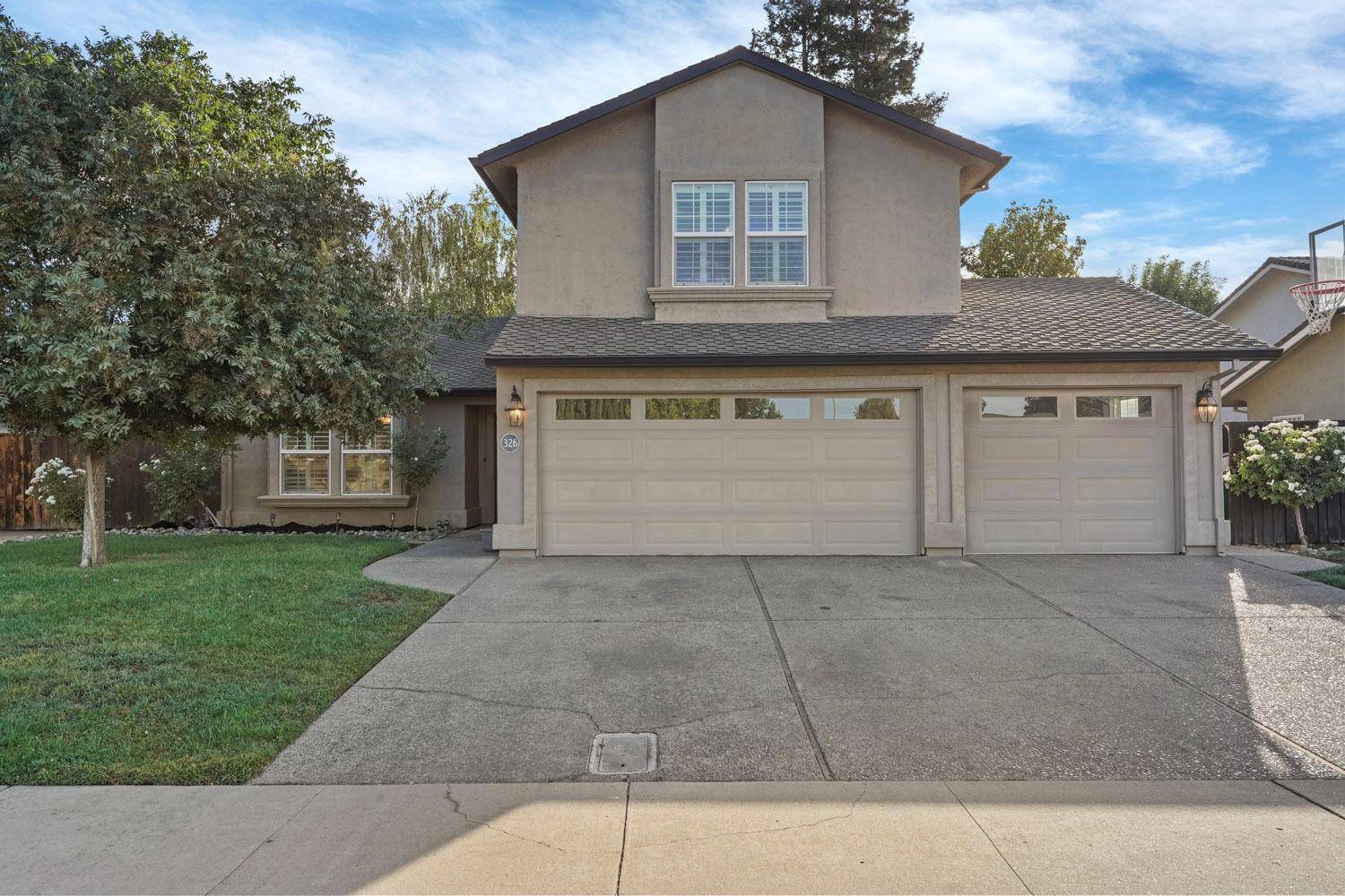 Lodi, CA 95242,326 Cork Oak WAY