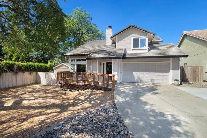 Roseville, CA 95678,301 Peridot CT